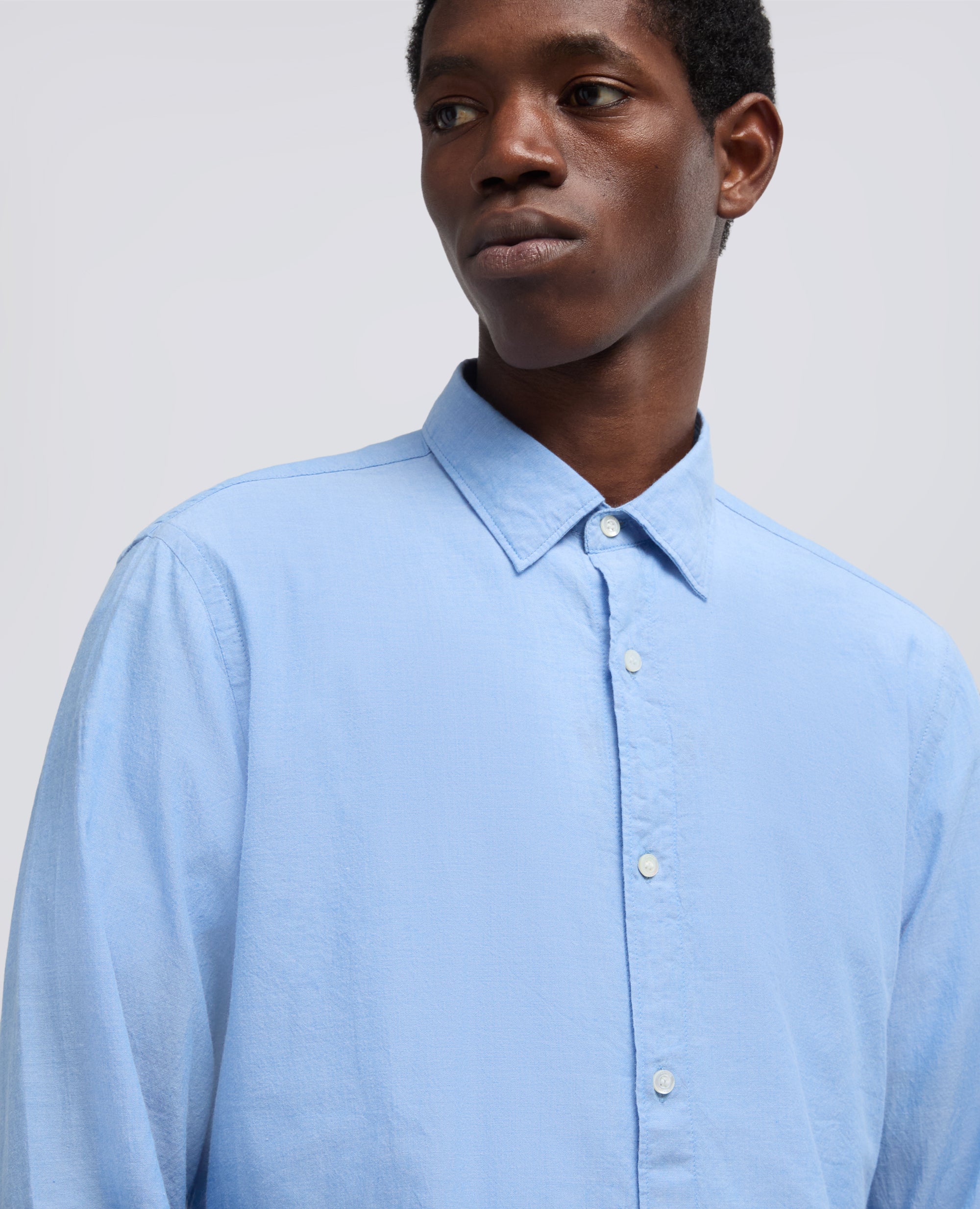 CAMICIA CLASSICA IN CHAMBRAY INDIANO-AZZURRO-SKY BLUE-AZUL CLARO-HIMMELBLAU-BLEU CIEL