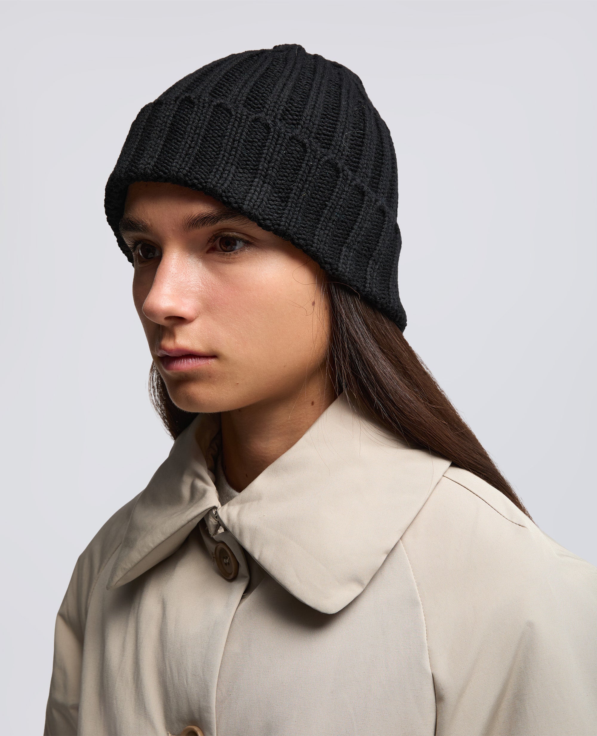 BERRETTO IN LANA A COSTE-NERO-BLACK-NEGRO-SCHWARZ-NOIR