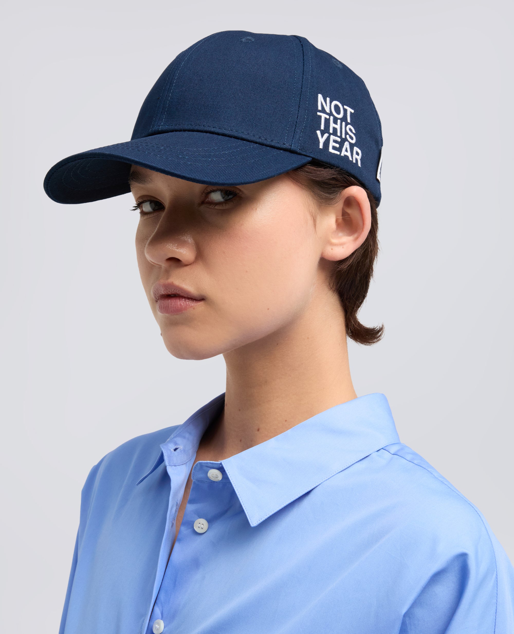 CAPPELLO IN GABARDINE DI COTONE CON LETTERING "WRONG"-BLU NAVY-NAVY BLUE-AZUL MARINO-MARINEBLAU-BLEU MARINE