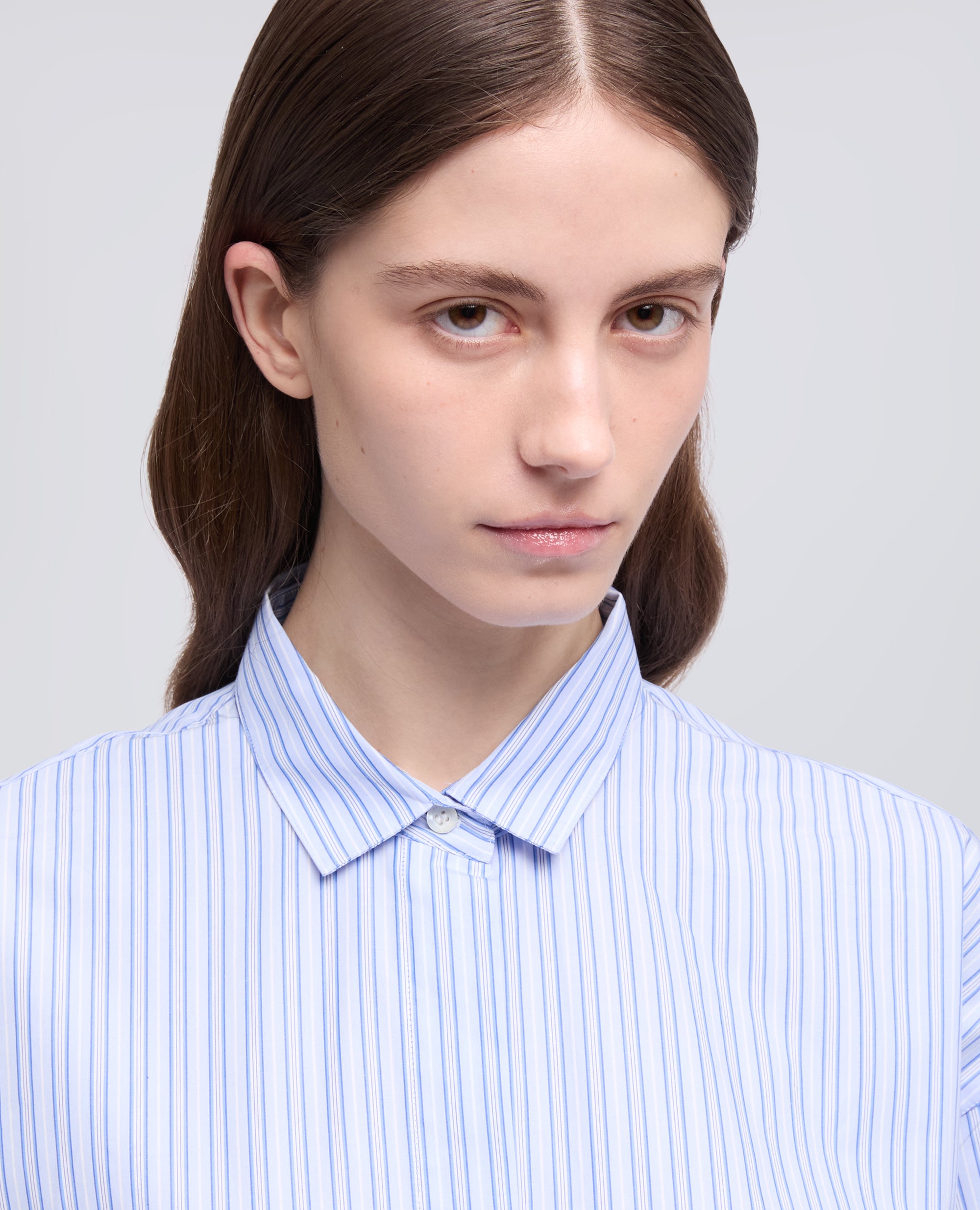 CAMICIA IN POPELINE DI COTONE-RIGA BLU-BLUE STRIPE-RAYA AZUL OSCURO-BLAUE STREIFEN-RAYURES BLEUES