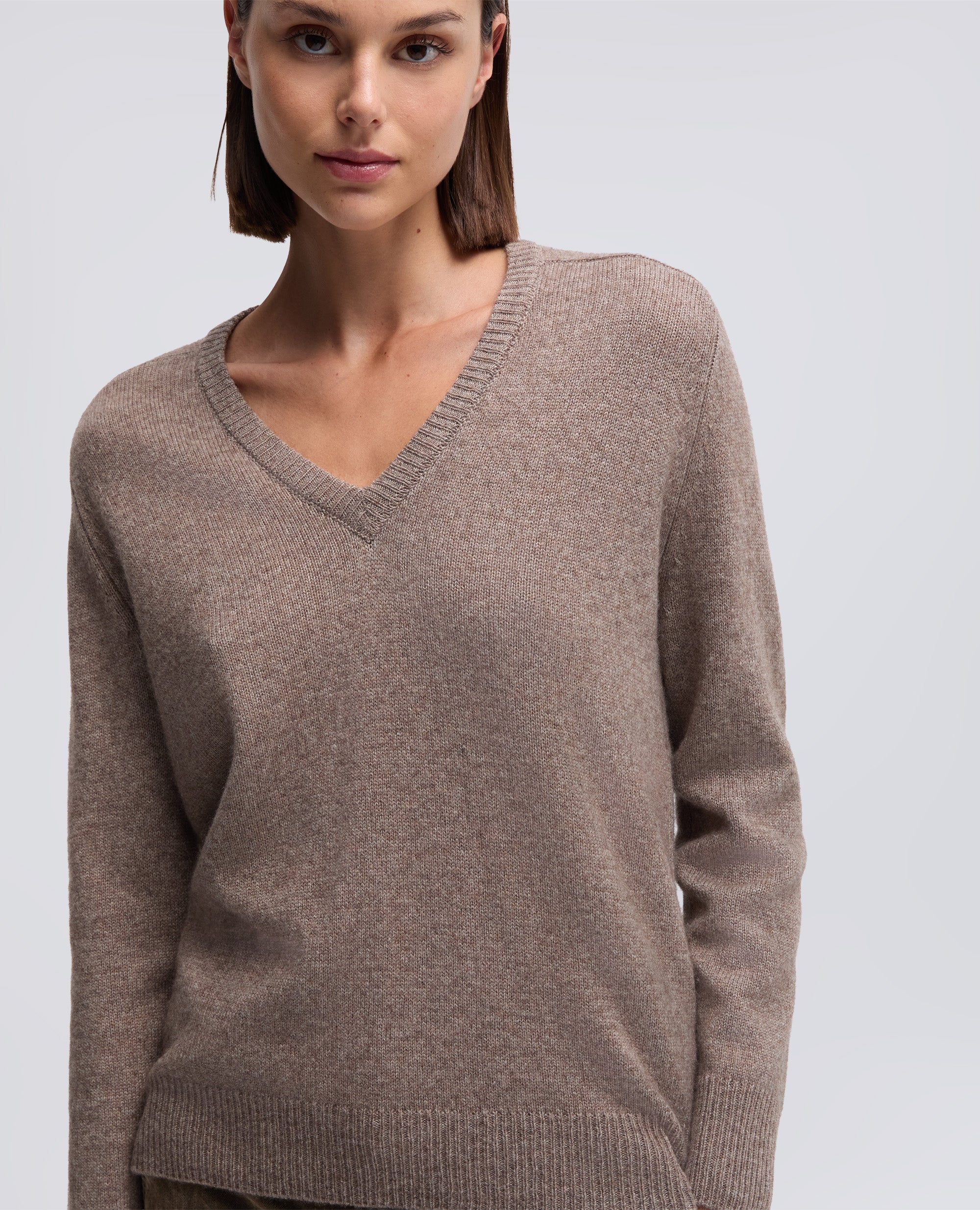 MAGLIA IN MISTO LANA CON SCOLLO A V-TORTORA-DOVE GREY-T¢RTOLA-TAUBENGRAU-TOURTERELLE