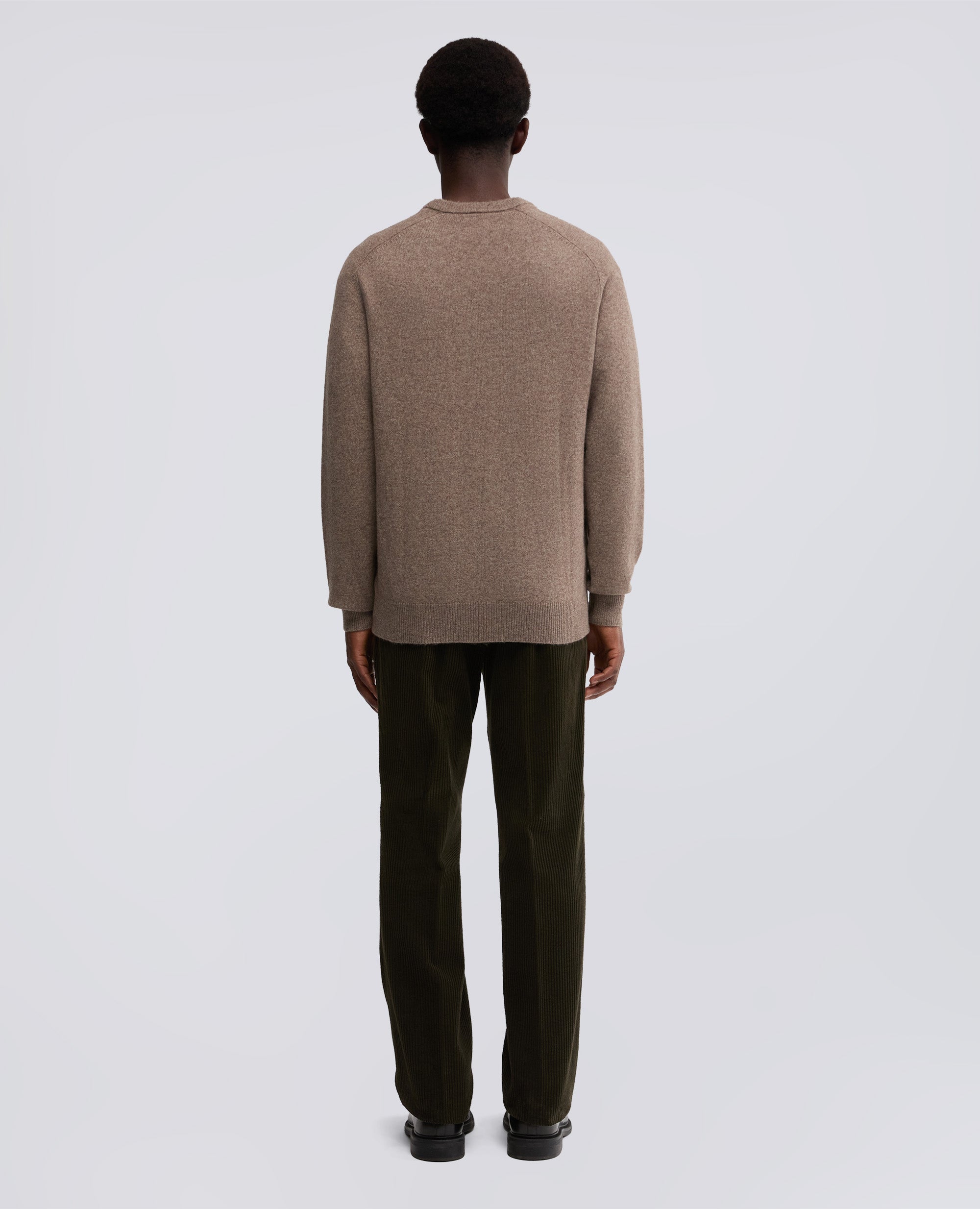 MAGLIA CON SCOLLO A V-TORTORA-DOVE GREY-T¢RTOLA-TAUBENGRAU-TOURTERELLE