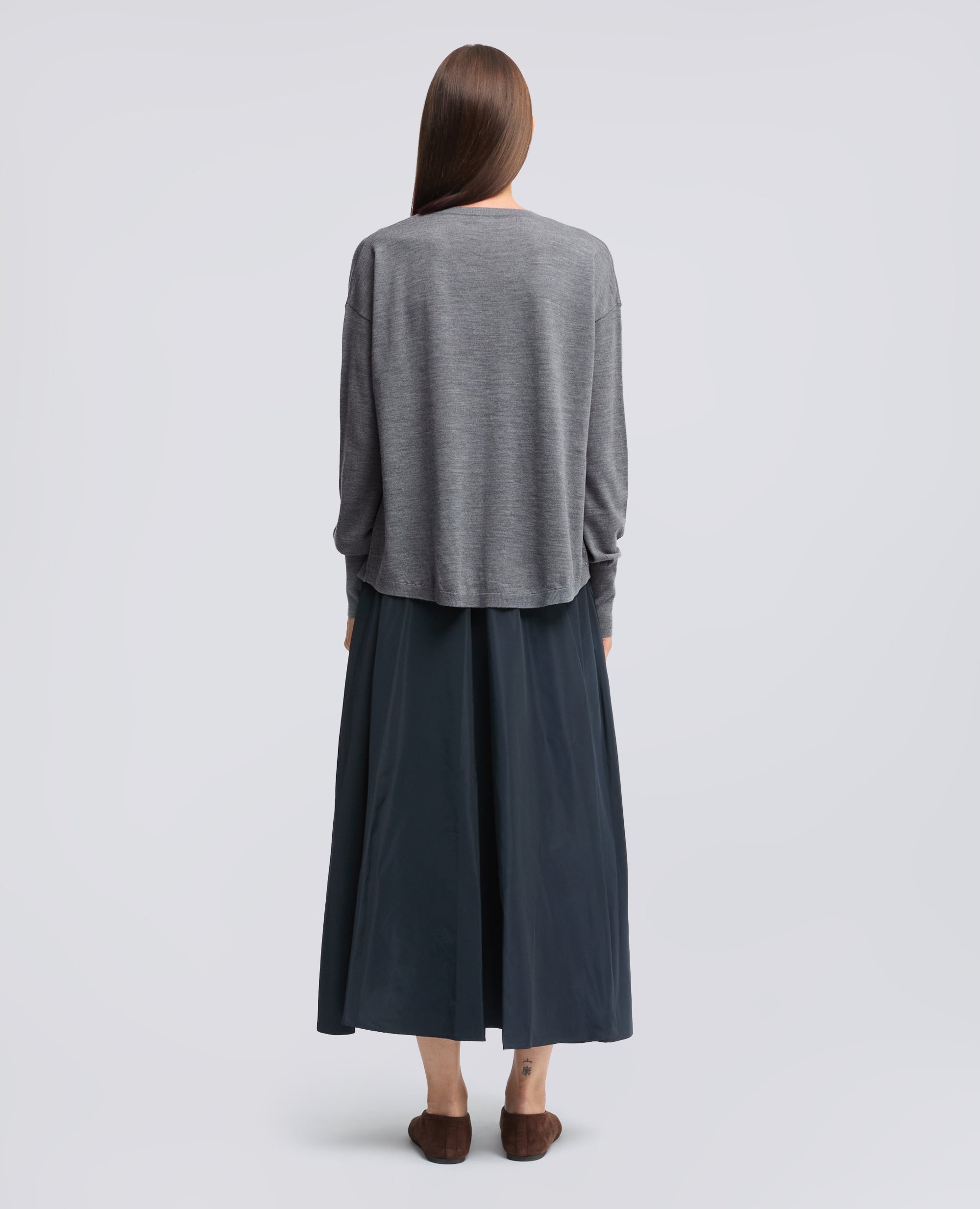 MAGLIA SCOLLO A -V- IN LANA MERINOS - GRAU - ASPESI