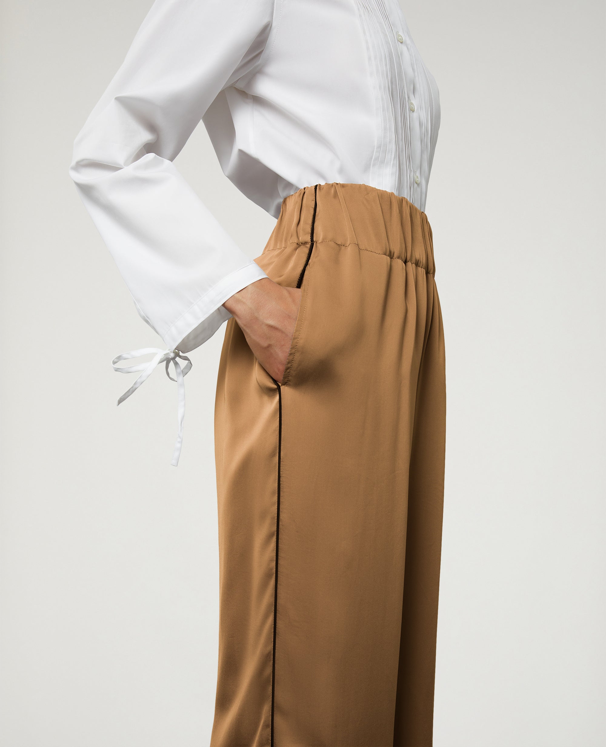 PANTALONE IN SATIN-BISCOTTO-BISCUIT-GALLETA-COOKIE-BISCUIT