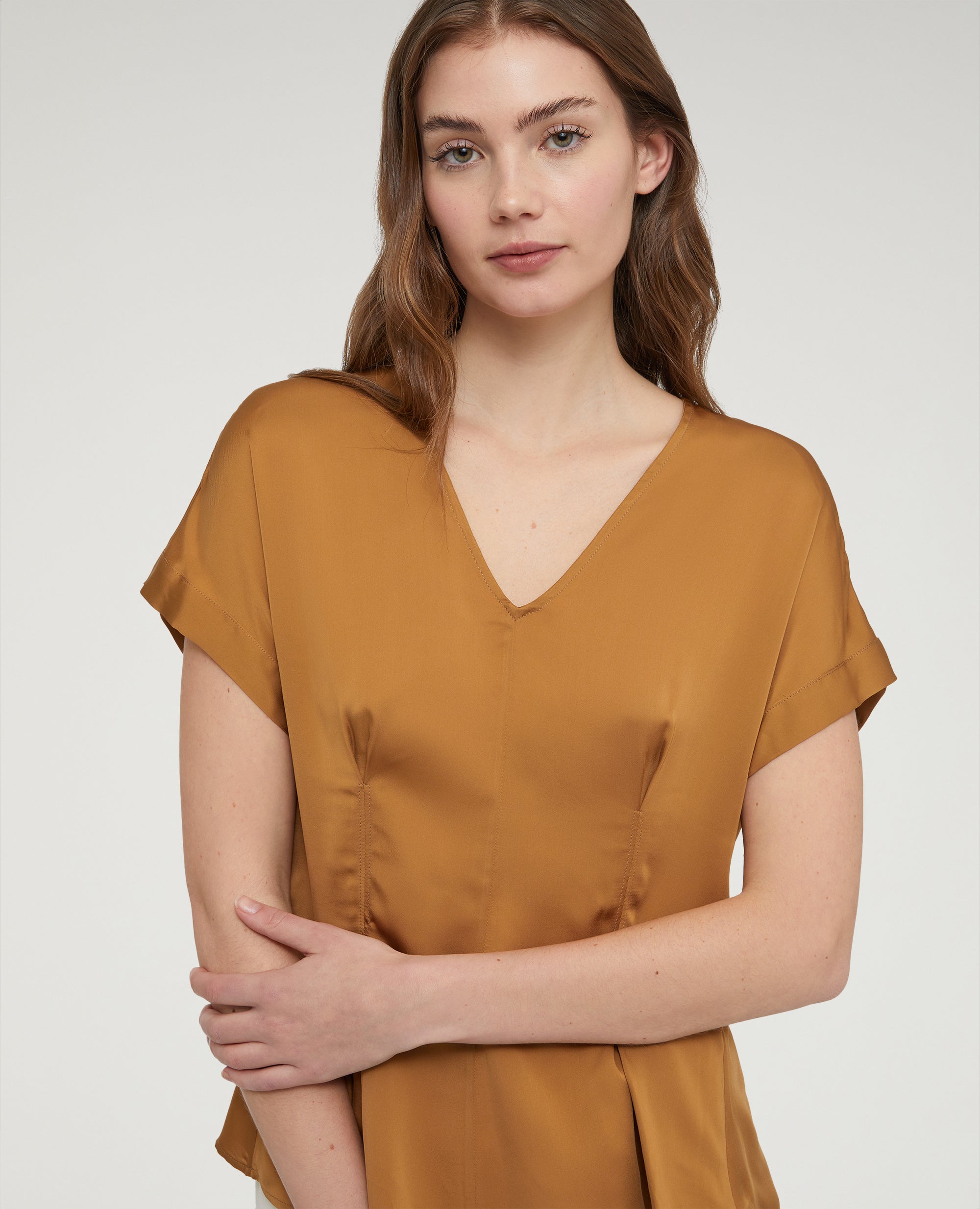 Top in satin con pences-BISCOTTO-BISCUIT-GALLETA-COOKIE-BISCUIT