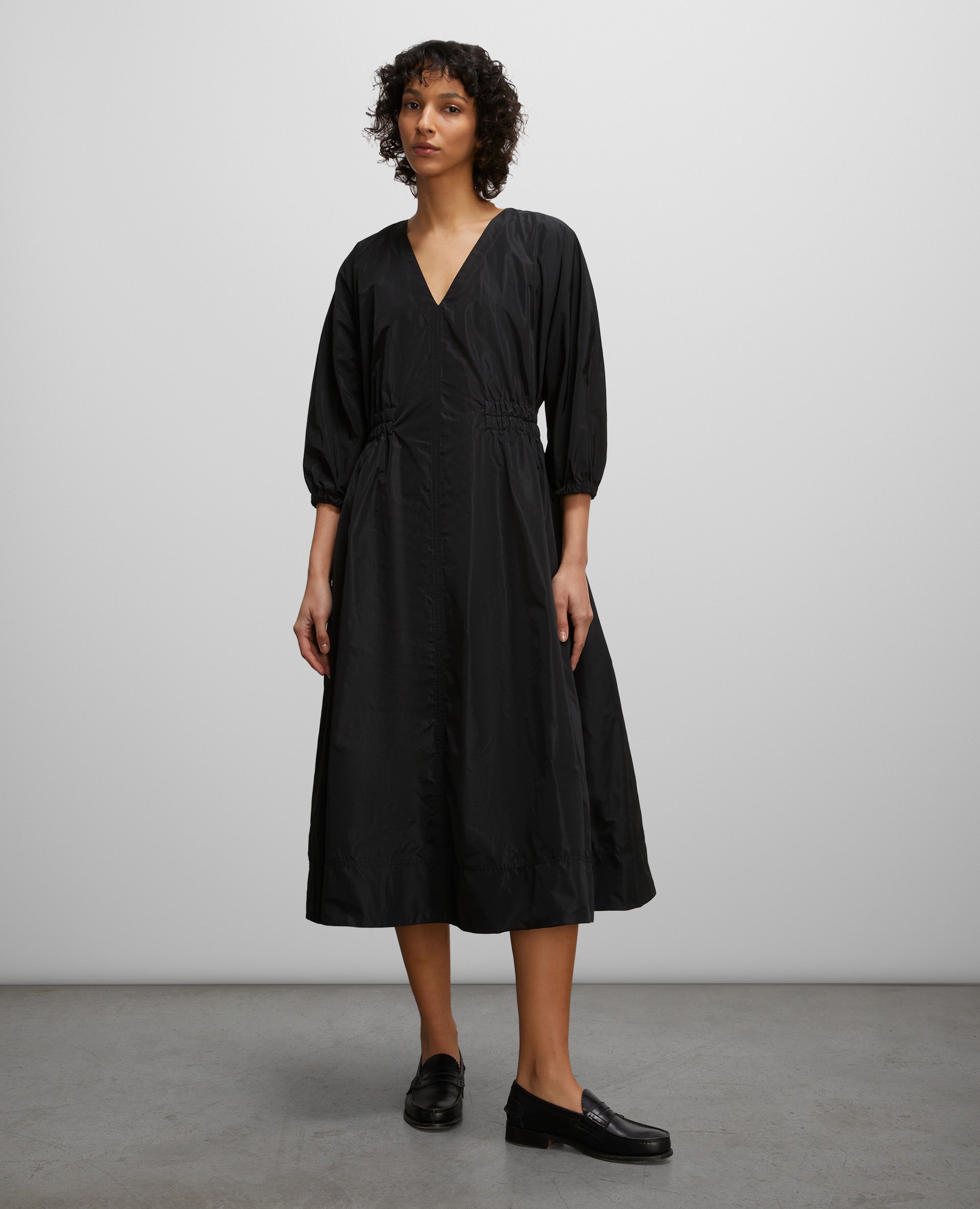 ABITO IN POLIESTERE TECNICO-NERO-BLACK-NEGRO-SCHWARZ-NOIR