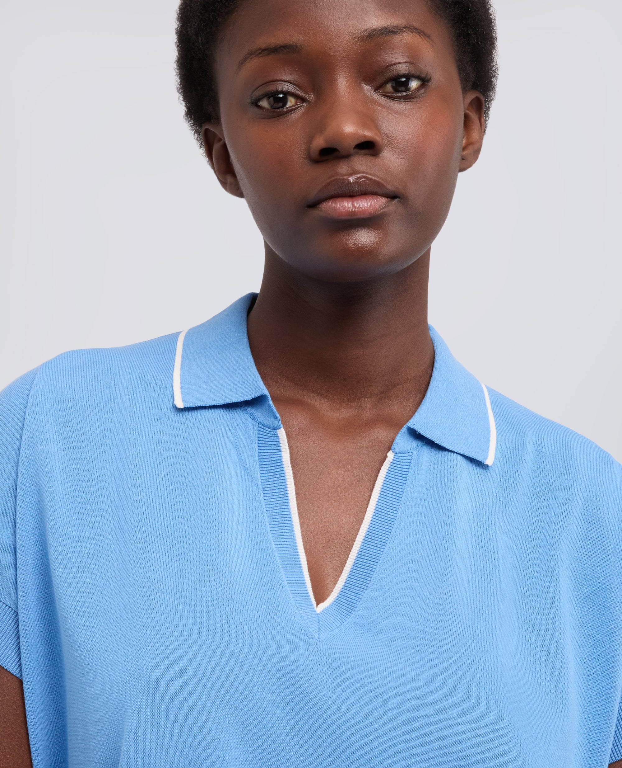 MAGLIA SCOLLO A V CON COLLETTO IN FILATO DI PURO COTONE-AZZURRO-SKY BLUE-AZUL CLARO-HIMMELBLAU-BLEU CIEL