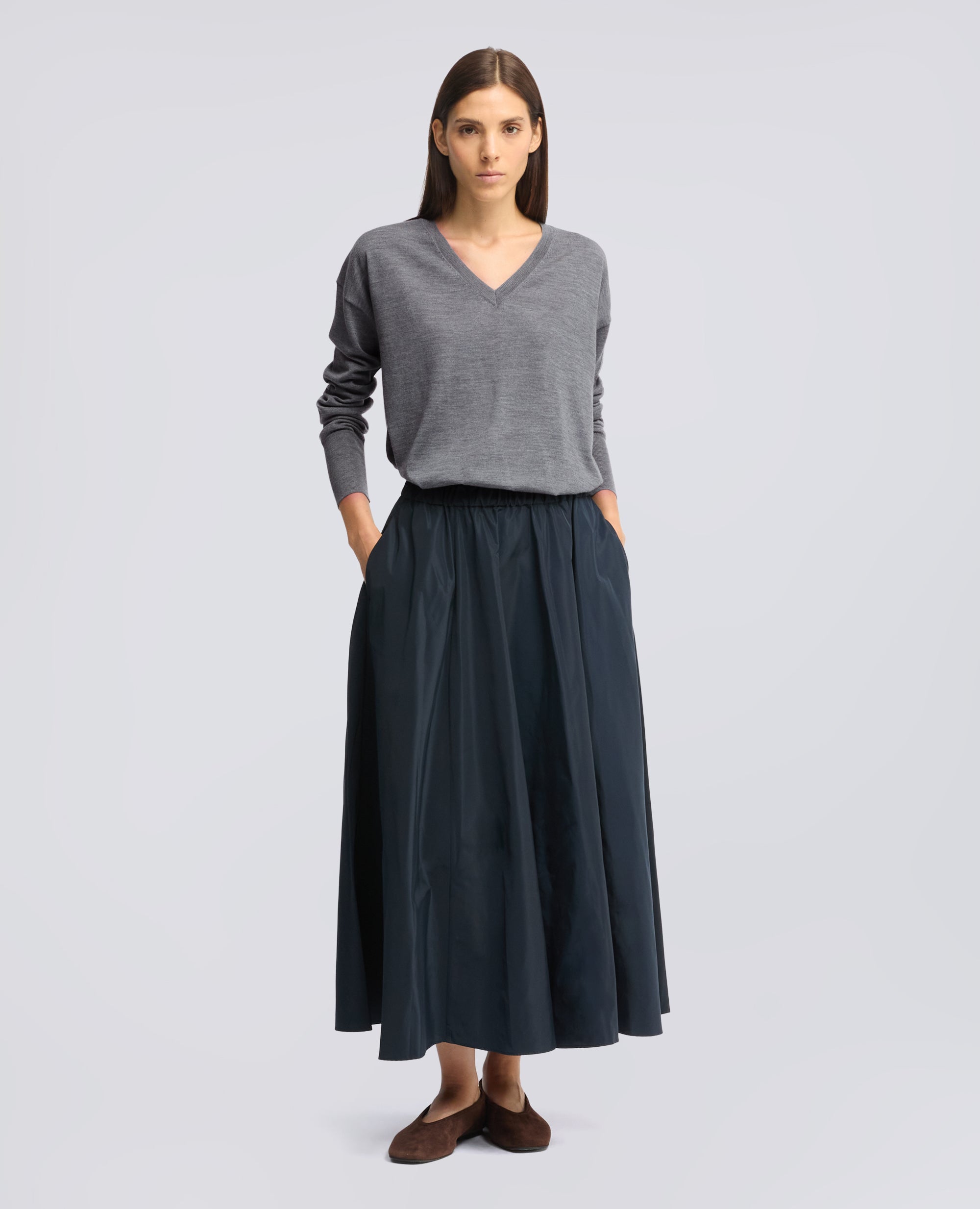 MAGLIA SCOLLO A -V- IN LANA MERINOS - GRAU - ASPESI