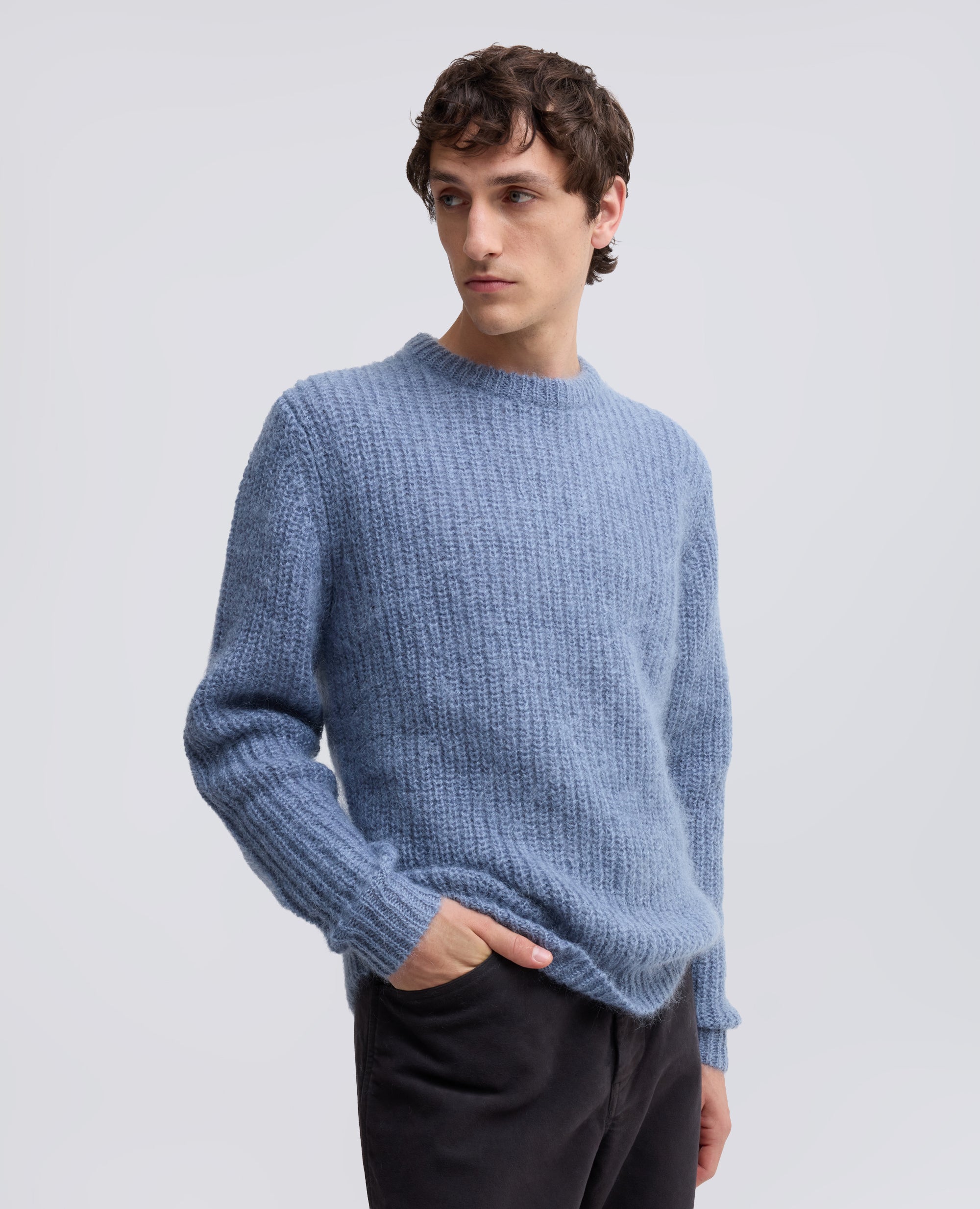 GERIPPTER RUNDHALS-STRICKPULLOVER AUS MOHAIR UND WOLLE - AZZURRO - ASPESI
